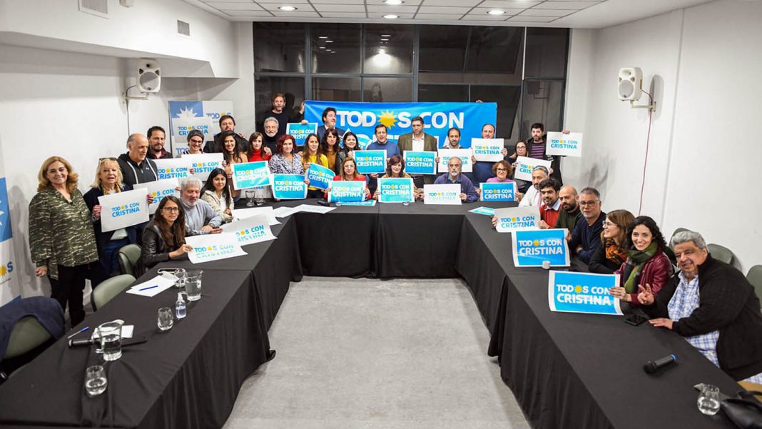 dirigentes-bonaerenses-y-portenos-del-fdt-expresaron-su-respaldo-a-cristina