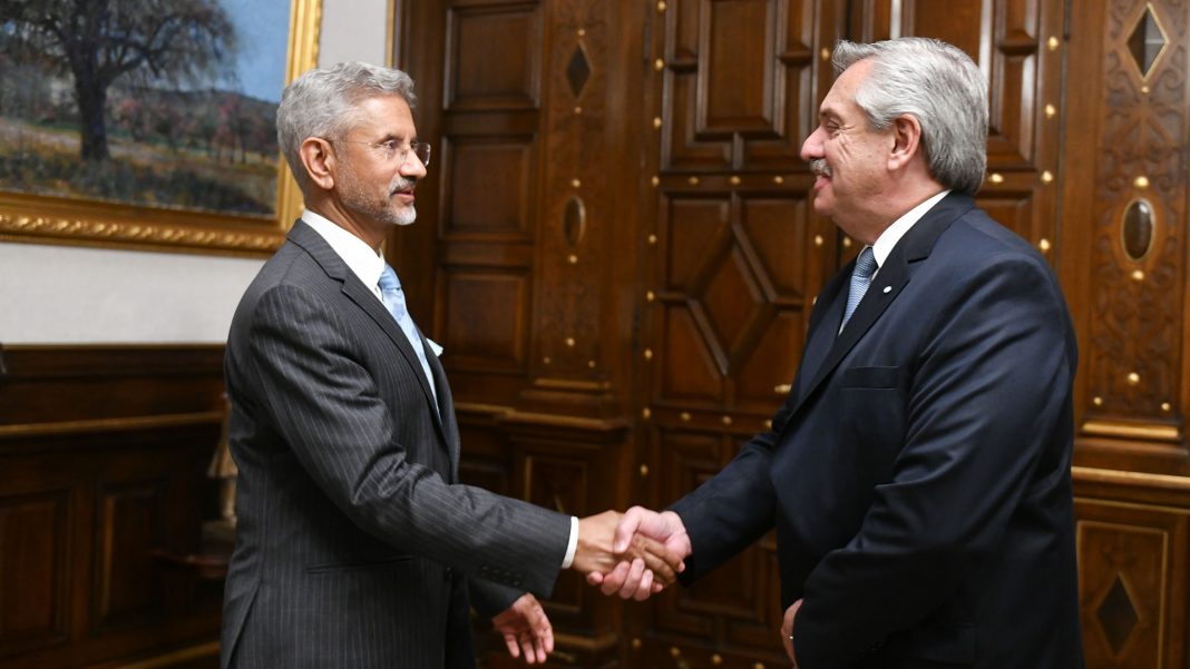 el-presidente-y-el-canciller-indio-analizaron-la-inclusion-de-la-argentina-a-los-brics