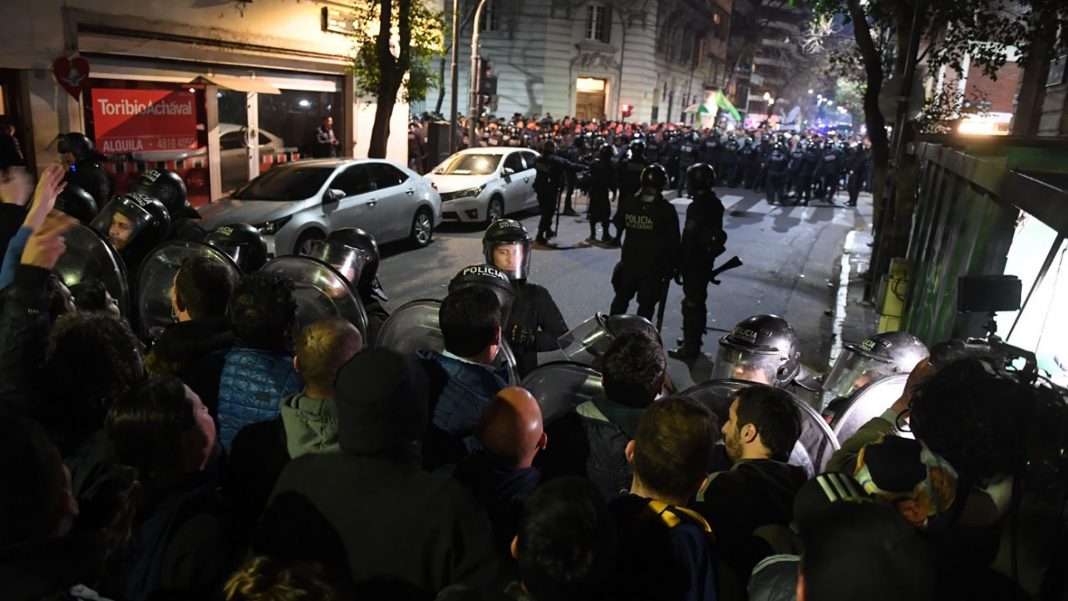 cristina-kirchner-denuncio-represion-y-responsabilizo-a-larreta,-a-quien-comparo-con-macri