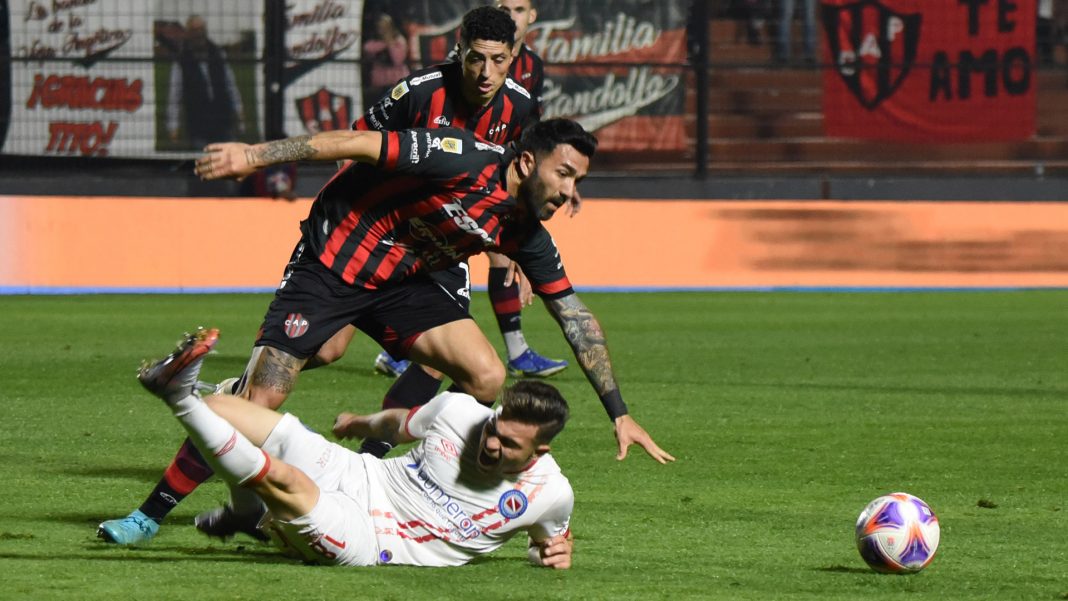 argentinos-empato-con-patronato-y-dejo-pasar-la-chance-de-llegar-a-la-punta